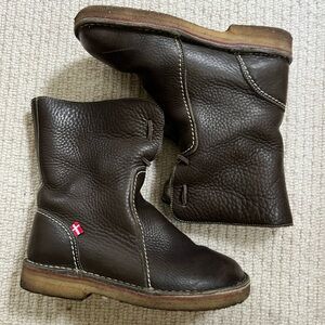 Duck feet ARHUS fleece lined boots olive brown size 40